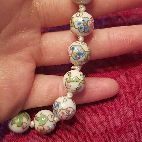 Jewelry - Vintage Glass Beaded Necklace